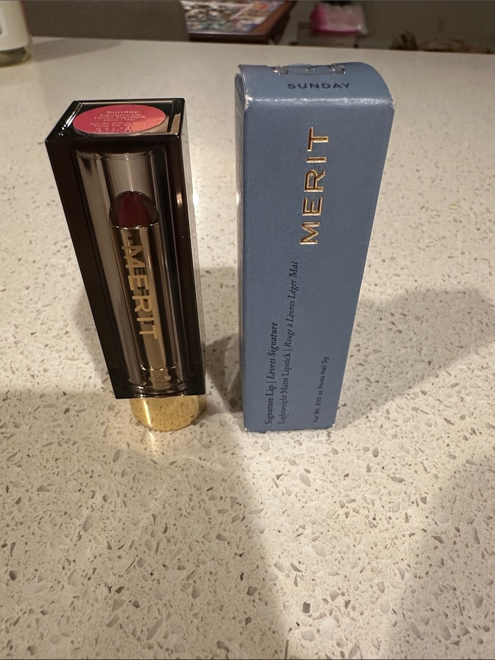 NIB -MERIT-Signature Lightweight Matte Lipstick - Sunday - Picture 4 of 5